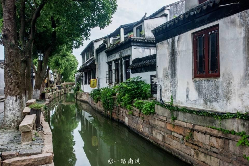 逃出上锁的现代房间7